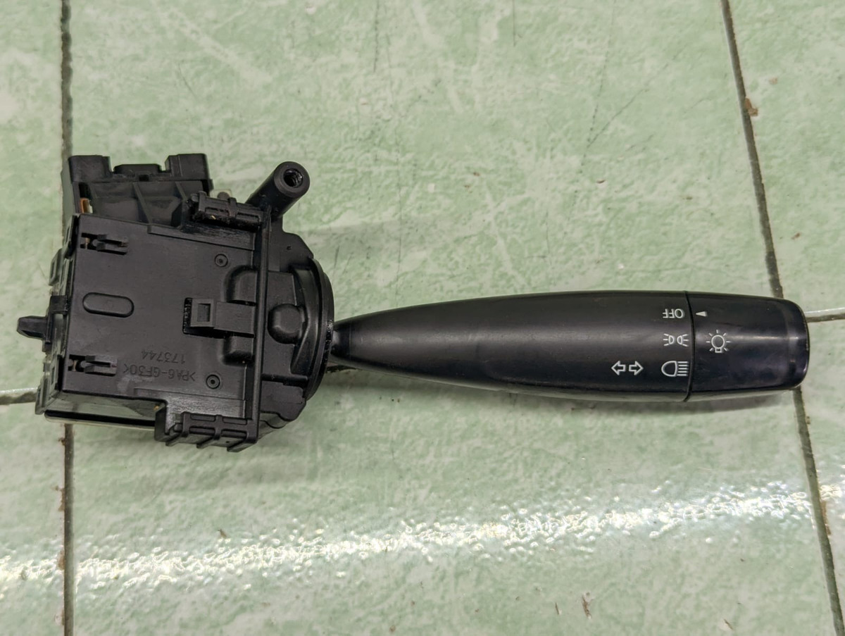 Suzuki Vitara 2016-2020 Interruptor Palanca Luces