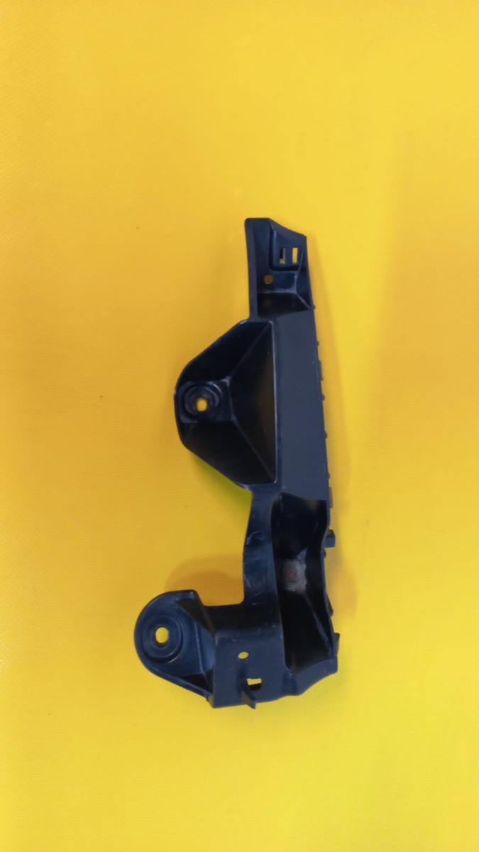 Guía Trasera Derecha Charger 2015 2023 Negro