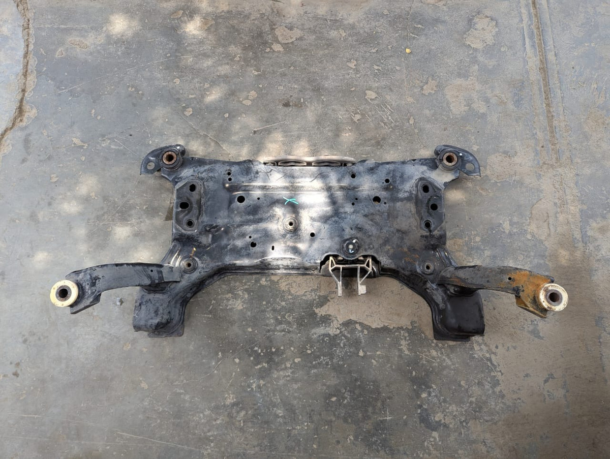 Ford Focus 2012-2014 Puente Suspencion Delantero