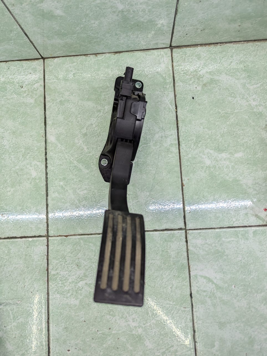 Ford Focus 2012 Al 2014 Pedal Acelerador Original