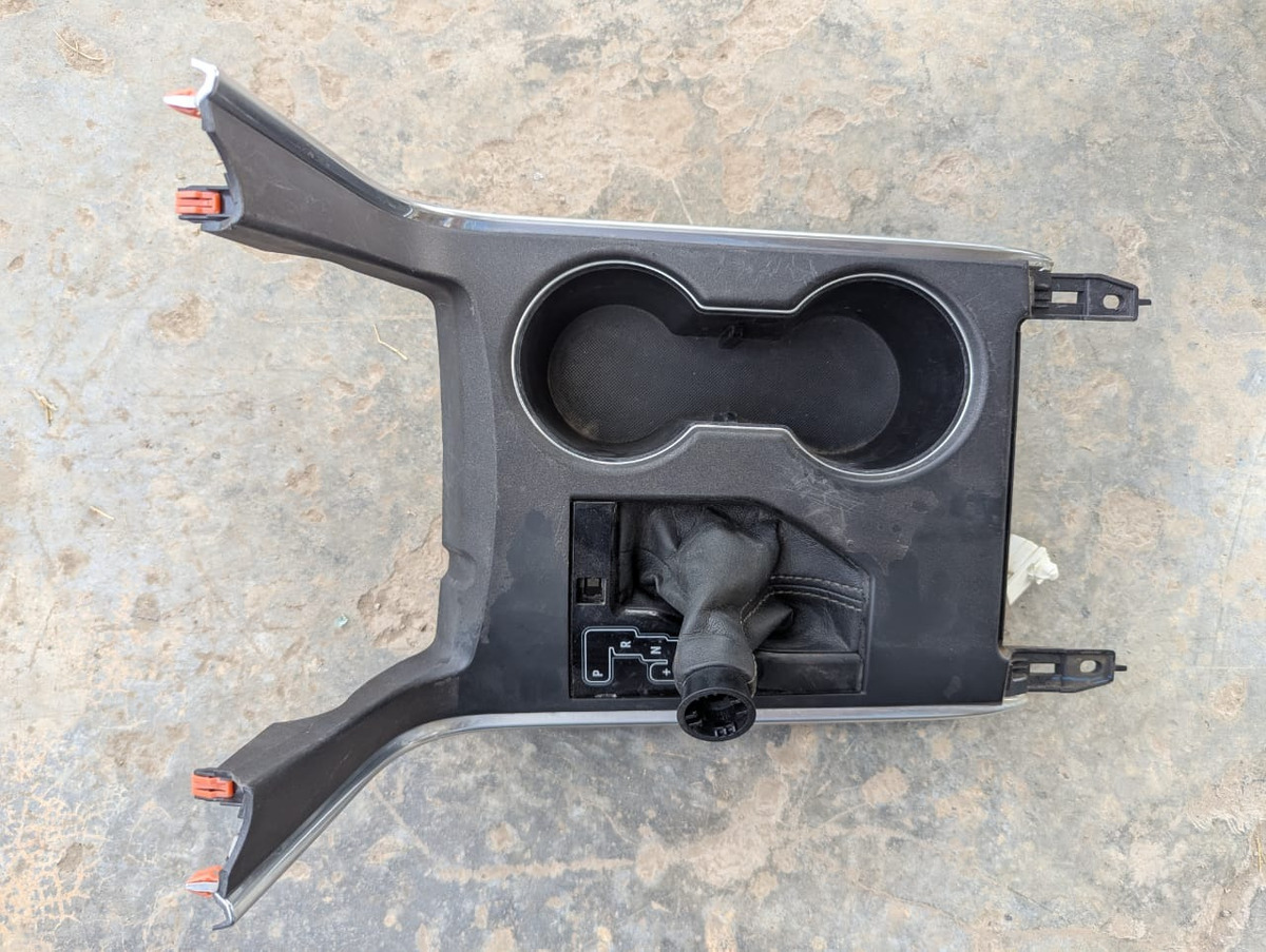 Toyota Camry 2012-2016 Bisel De Palanca  C/moldura