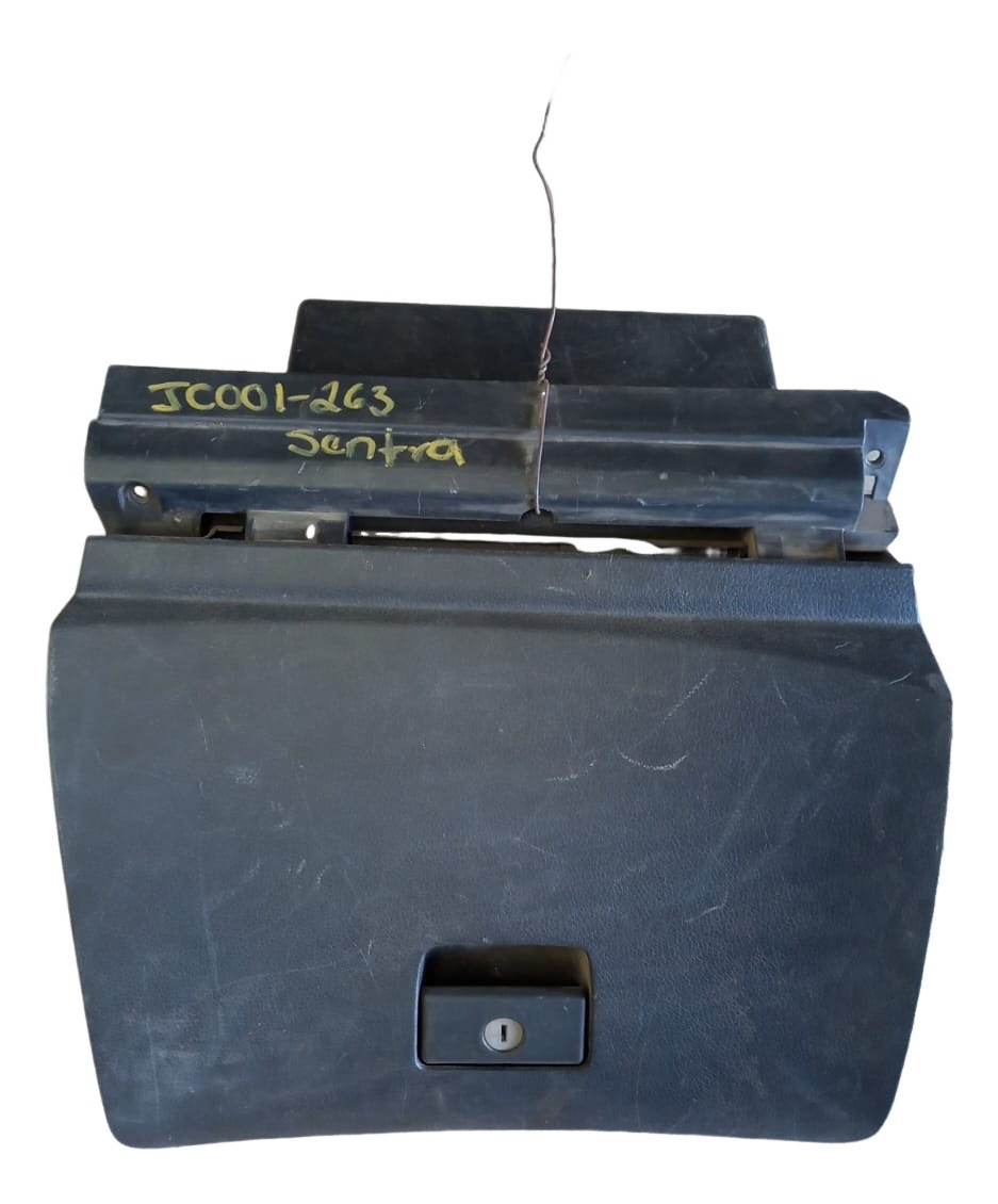 Guantera Sentra 2013-2016 Original Usada