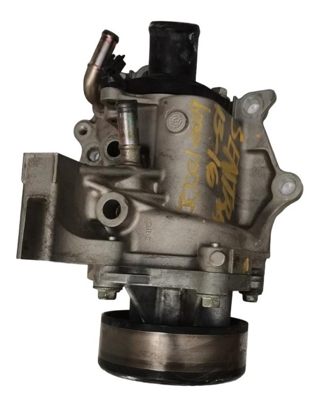 Bomba De Agua Nissan Sentra 2013-2016 Usada Original