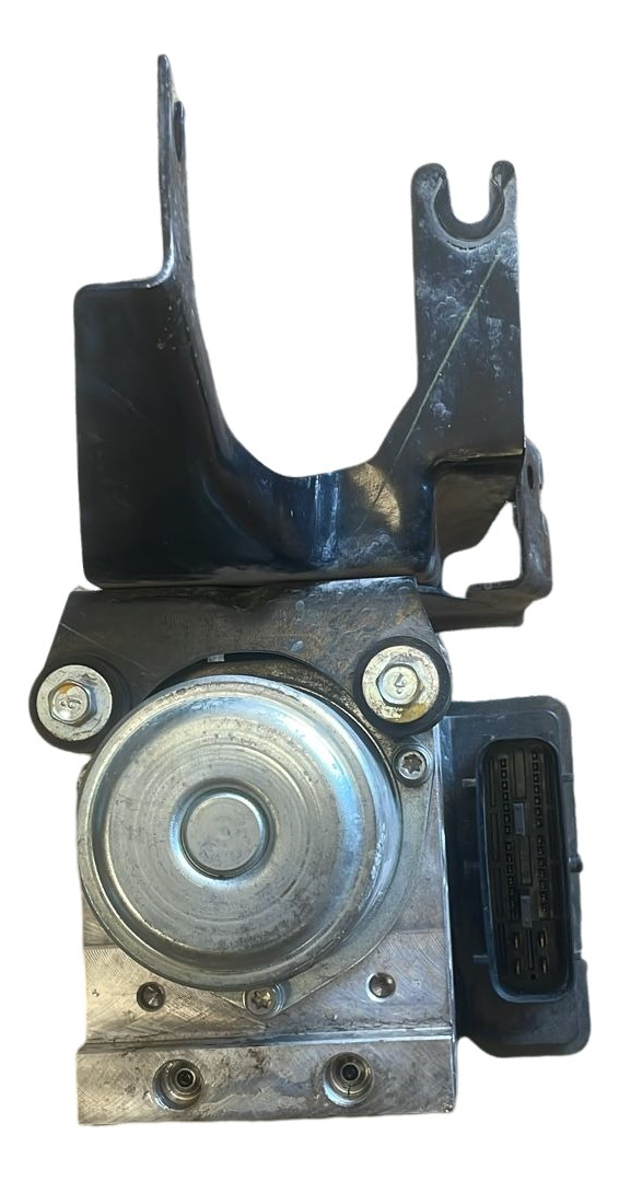 Modulo Frenos Abs Juke 2012-2017 1.6l Aut. Turbo Usado Origi