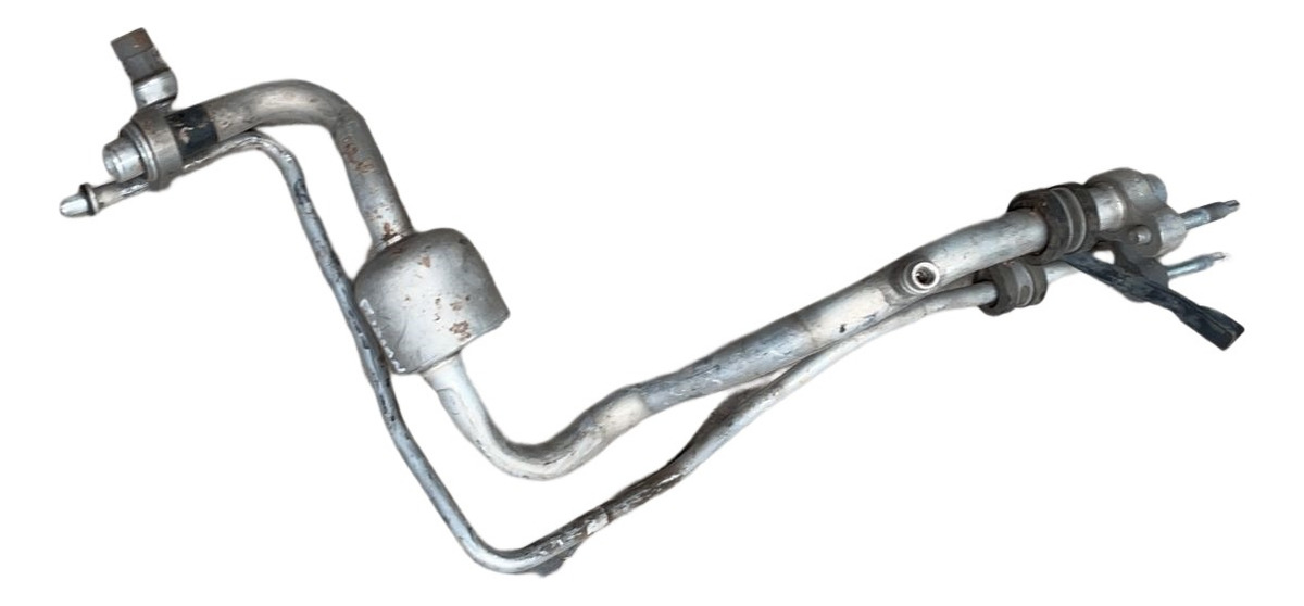 Manguera A/a Nissan Titan 2005-2014 Original De Uso