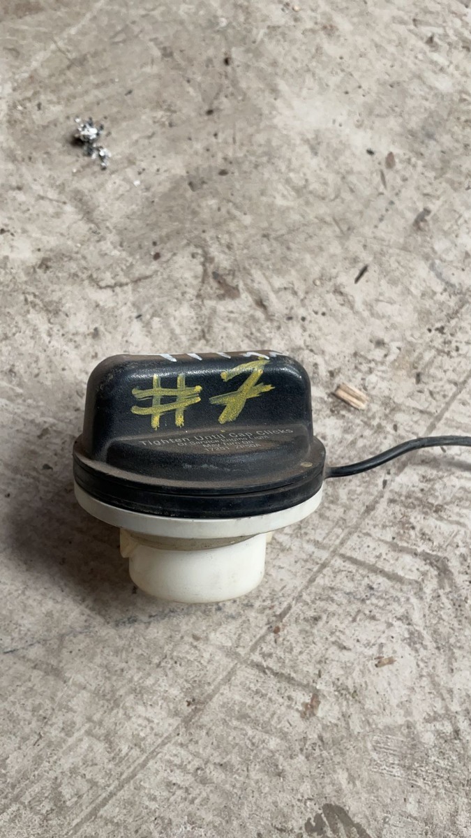Tapon Llenado Combustible Nissan Titan 07-14