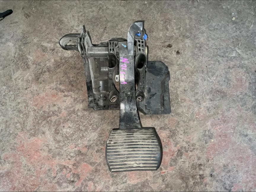 Dodge Vision 2015-2020 Pedal De Freno