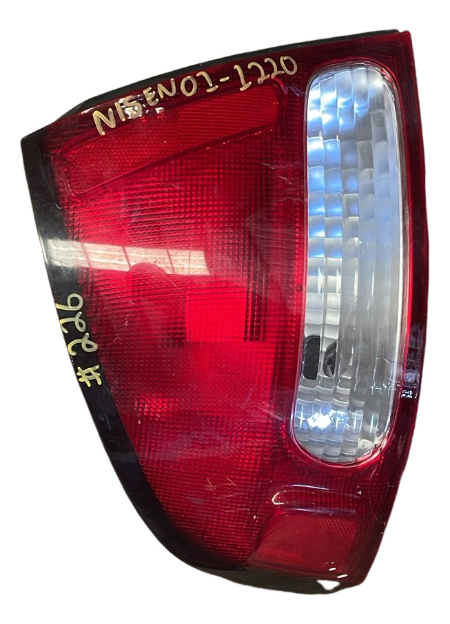 Calavera Izquierda Nissan Sentra 1996-1998 Taiwán C/detalle - vista 1