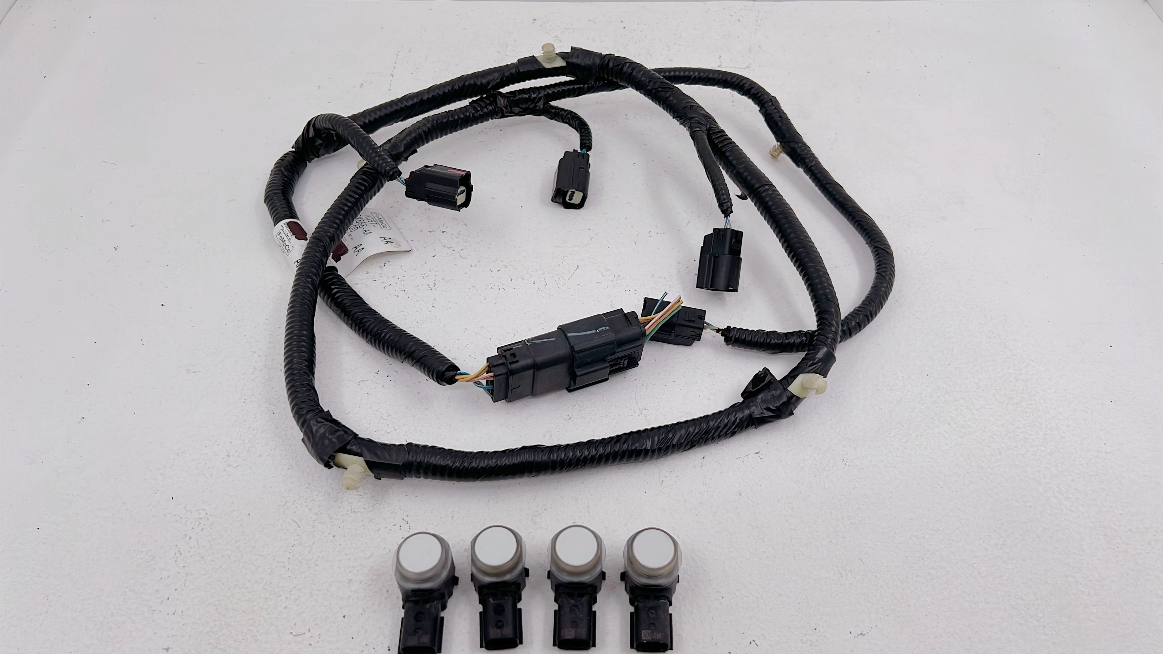 Ford Fusion 2017 - 2020 Sensores de Reversa Trasera Usado Original