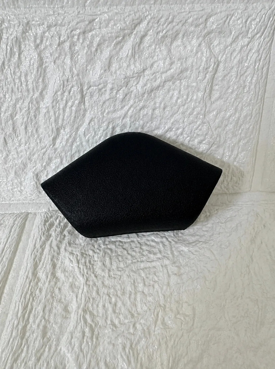Tapa Moldura Cinturón De Seguridad Trasero Corsa 2003 2008
