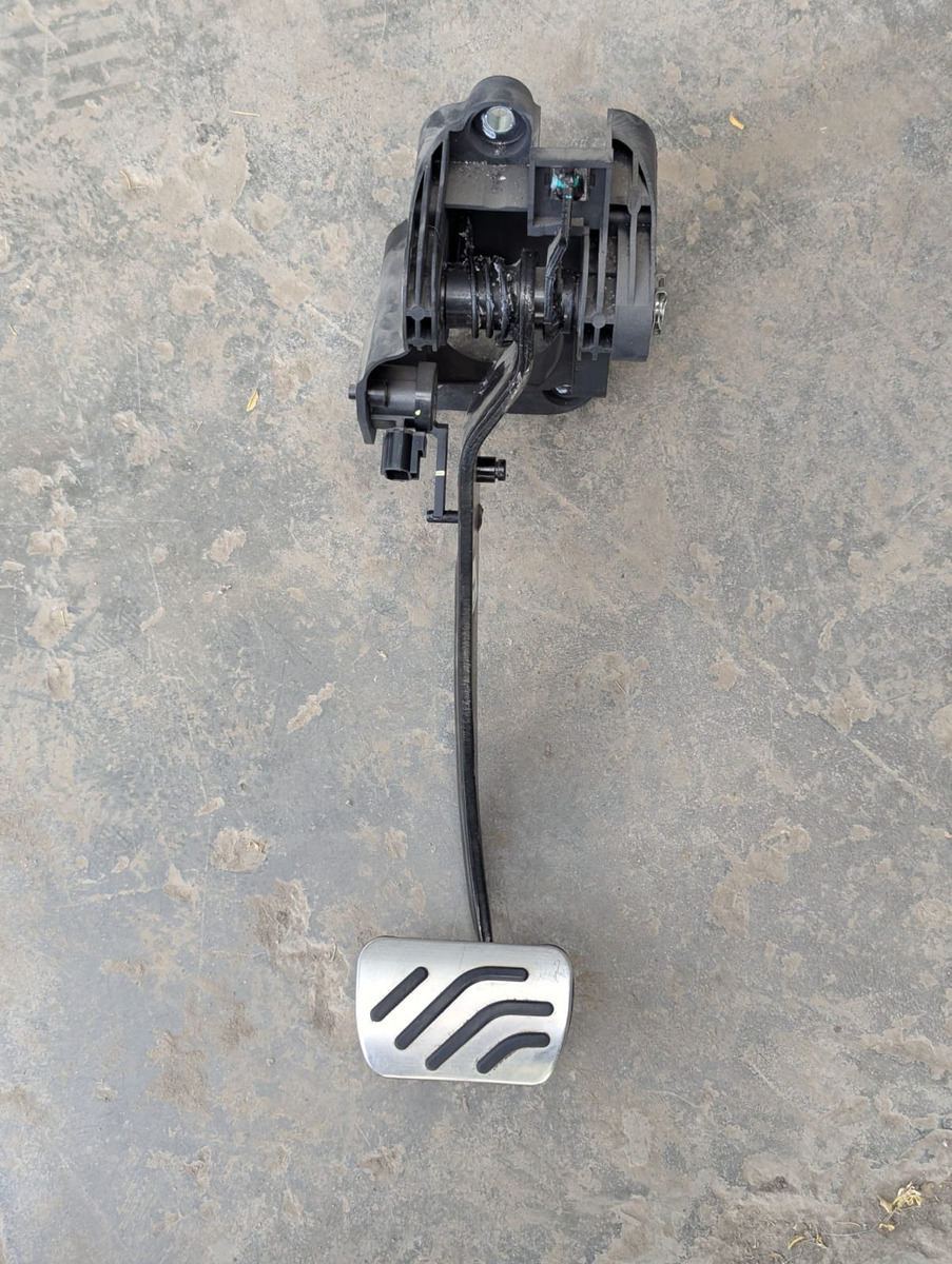 Mg Rx5 2023-2025 Pedal De Freno Original