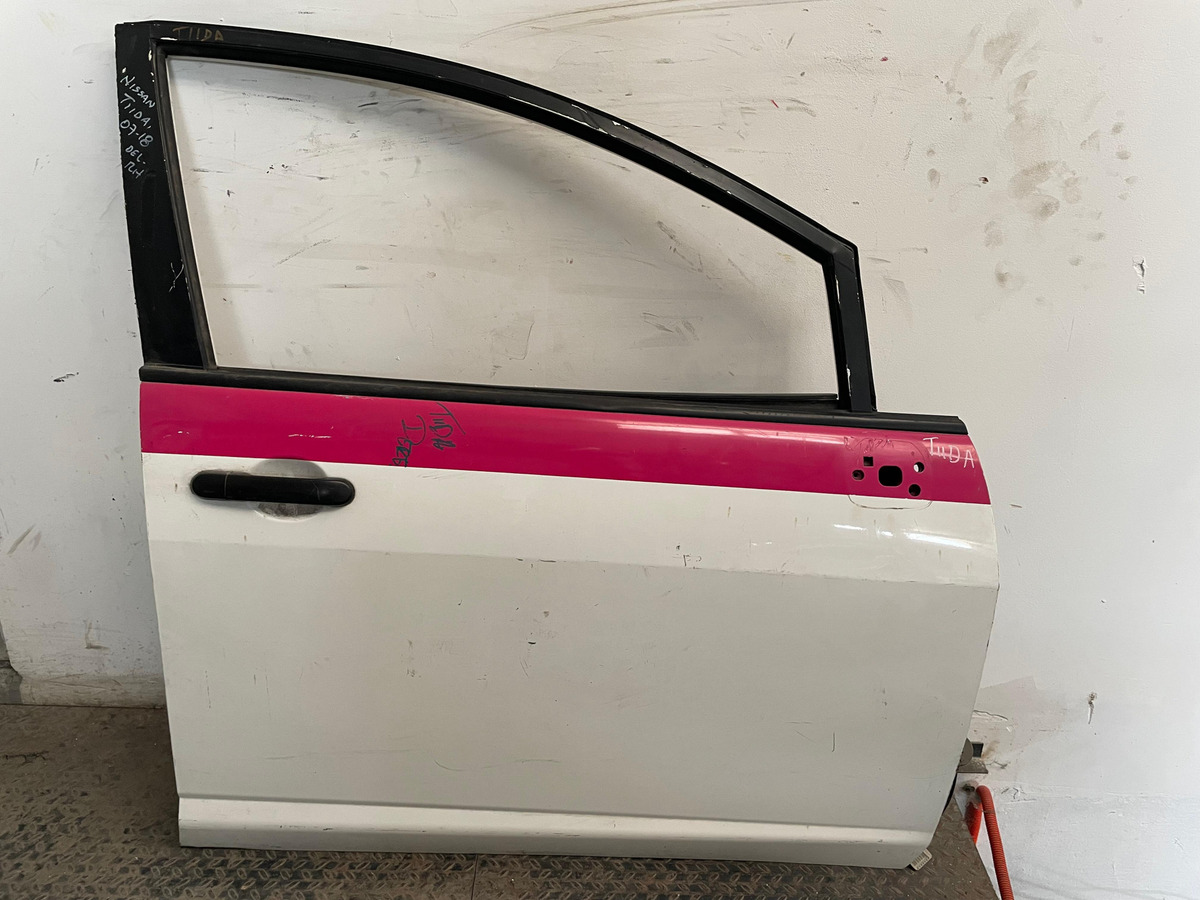 Nissan Tiida 2007 Al 2018 Puerta Delantera Derecha - vista 1