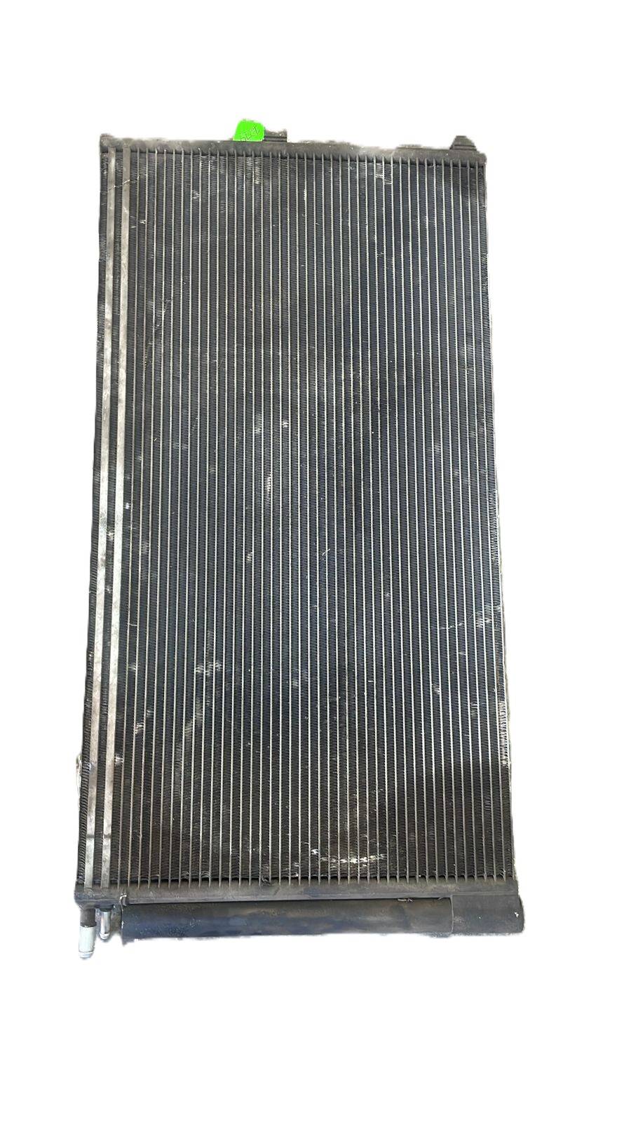 Ford Lobo 2010 - 2014 Condensador Usado Original