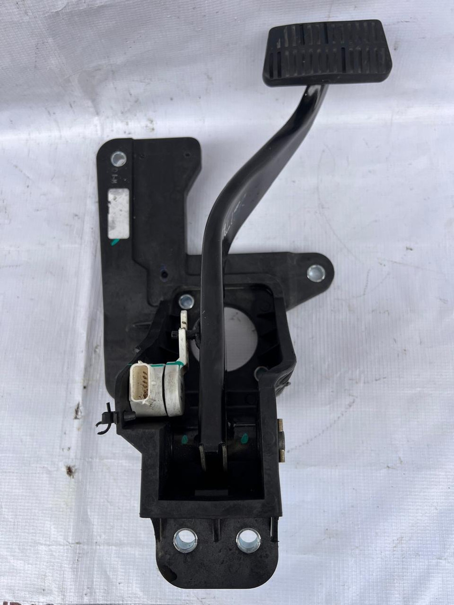 Pedal De Freno Chevrolet Cavalier 2018-2021 Usado Original