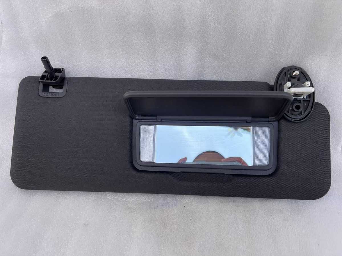 Visera Derecha Toyota Sienna 2021-2024 Usado Original