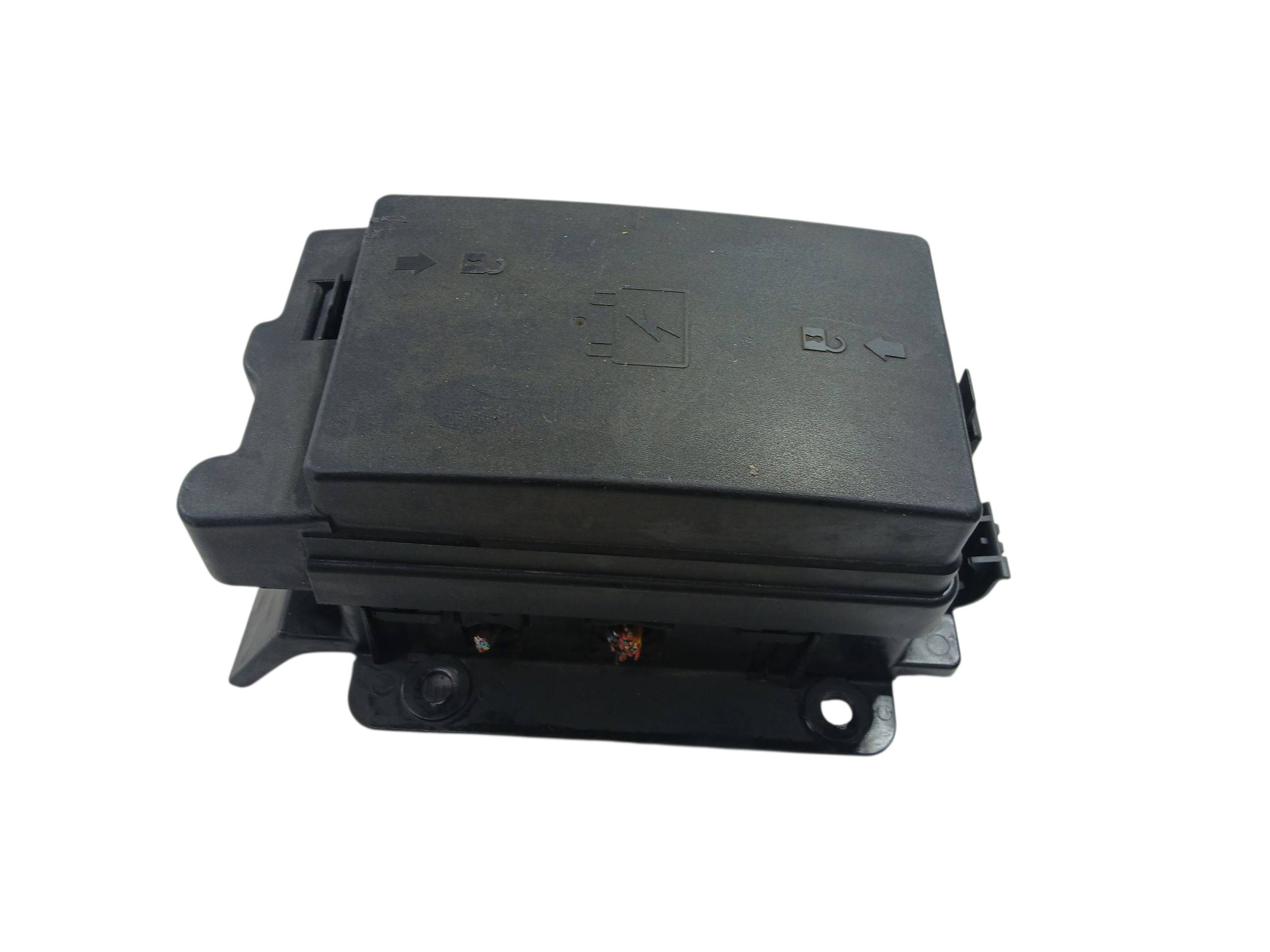 Gmc Envoy 2004 - 2005 Módulos de Fusibles Usado Original
