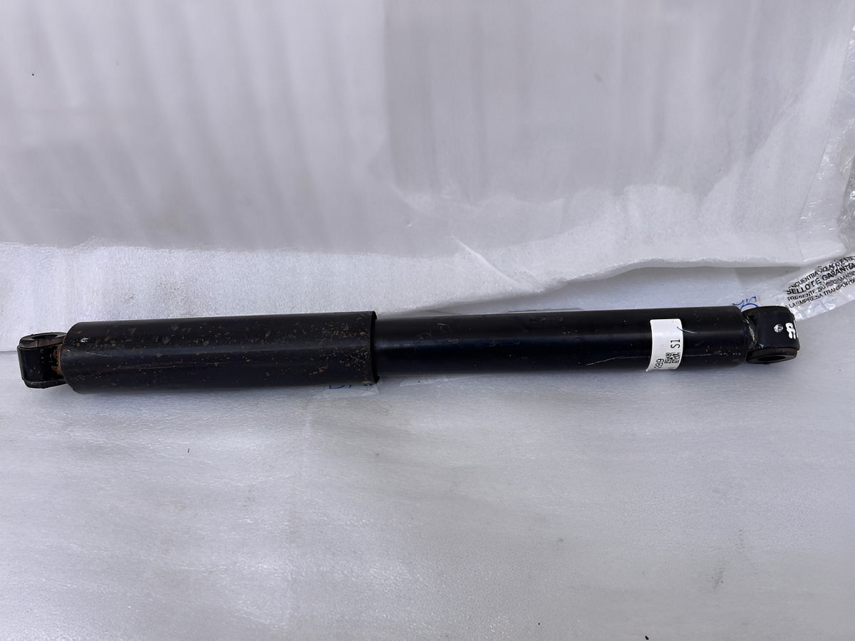 Amortiguador Mitsubishi L200 2016-2019 Usado Original 1 - vista 1