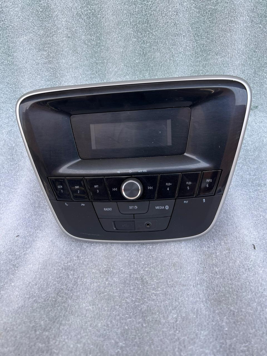 Estereo Chevrolet Cavalier 2018-2021 Usado Original