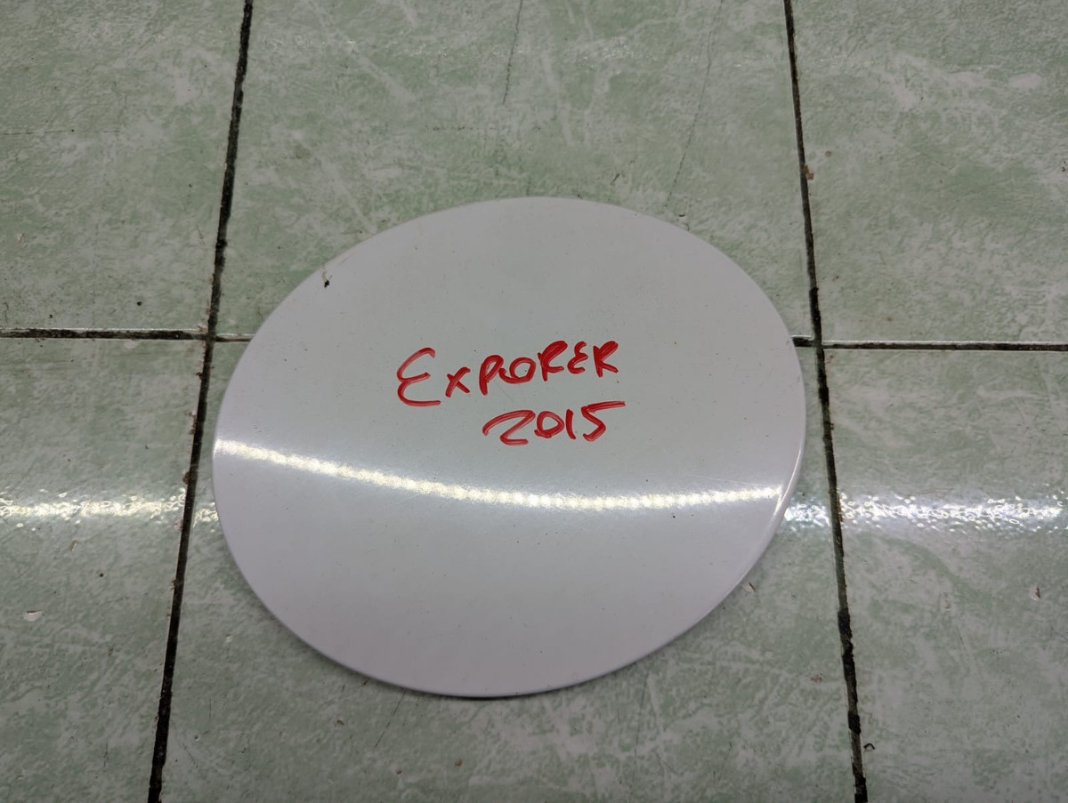Ford Explorer 2011-2015 Tapa De Gasolina