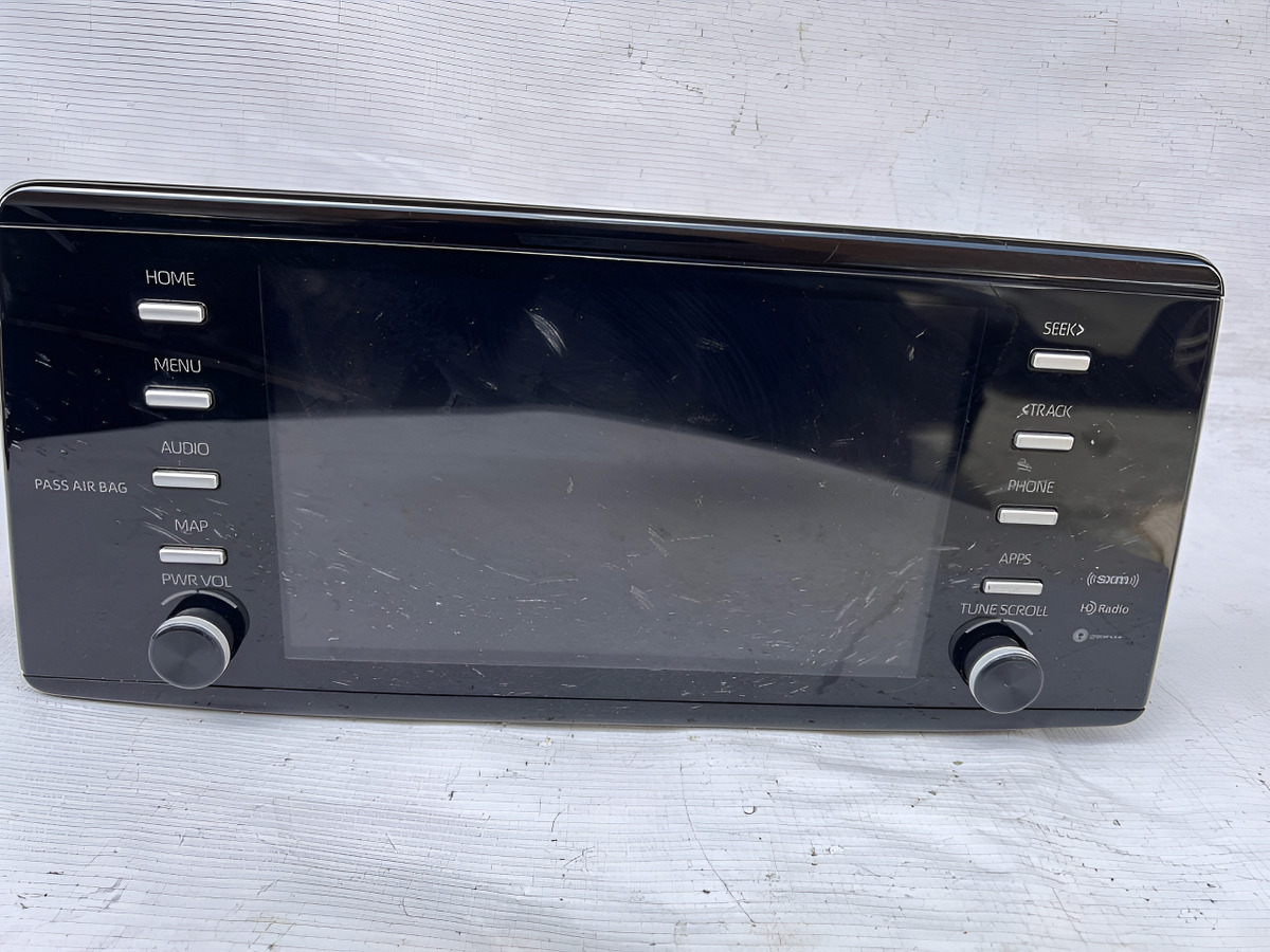 Pantalla Toyota Sienna 2024 Usado Original Negro