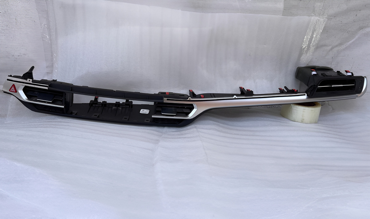 Moldura De Tablero Toyota Sienna 2024 Con Botón Intermitente Negro