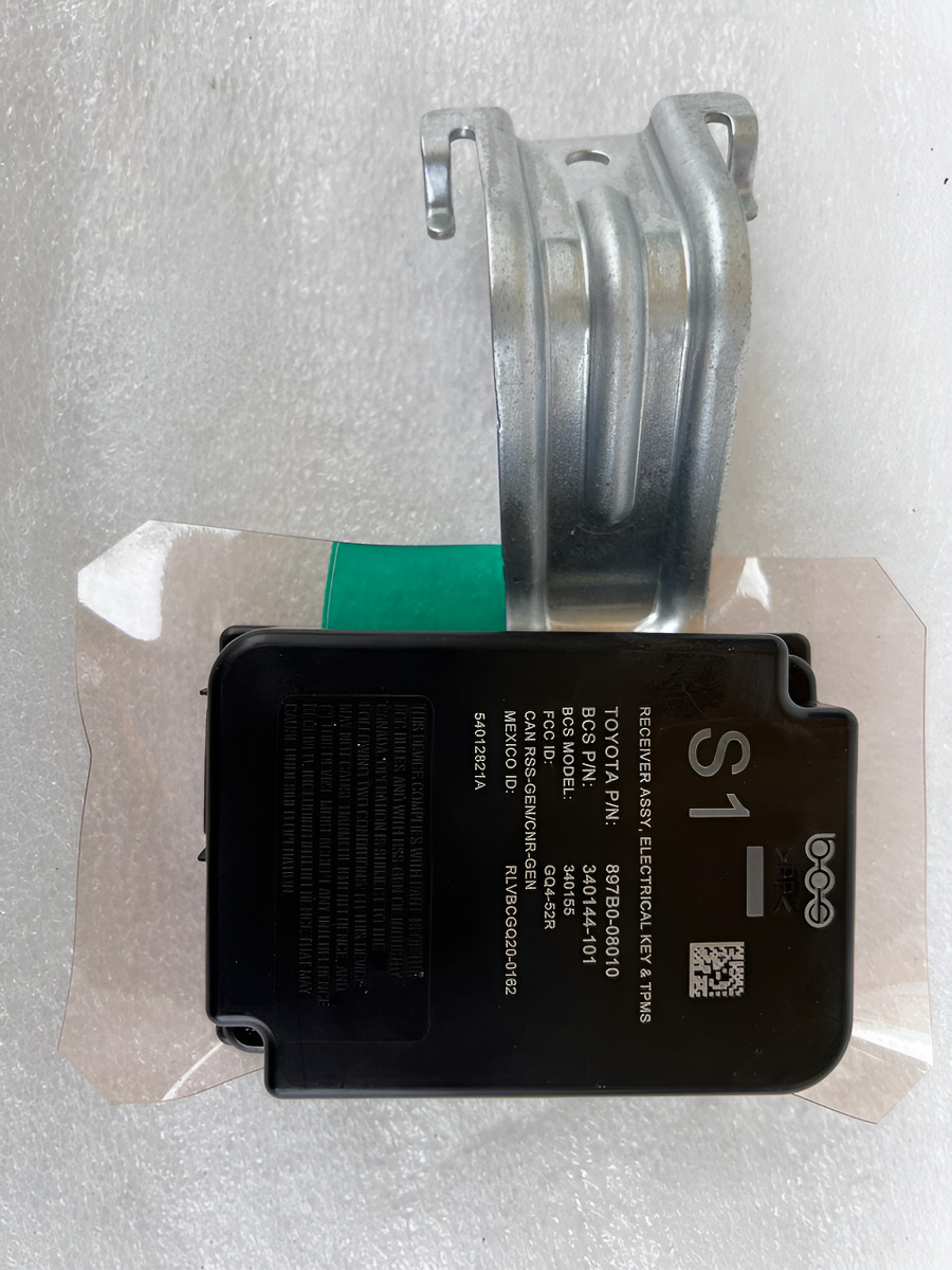 Módulo De Antena Toyota Sienna 2021-2024 Usado Original Negro