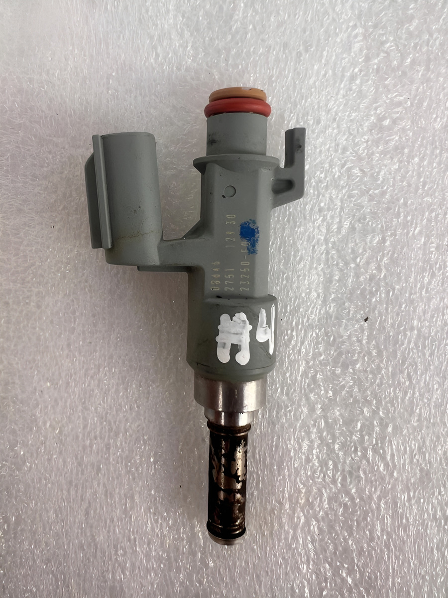 Inyector Toyota Sienna 2021-2024 Usado Original 3