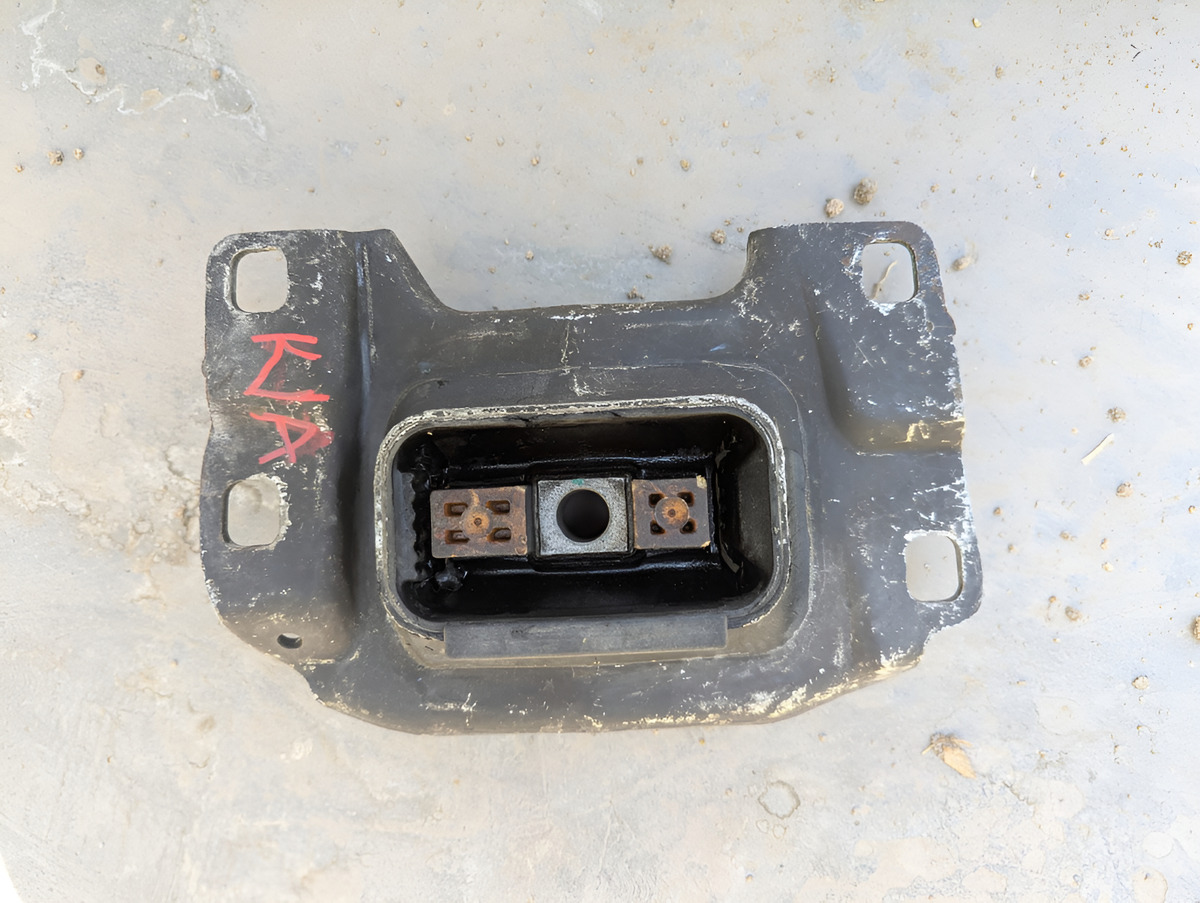 Ford Focus 2012-2015 Soporte De Transmision