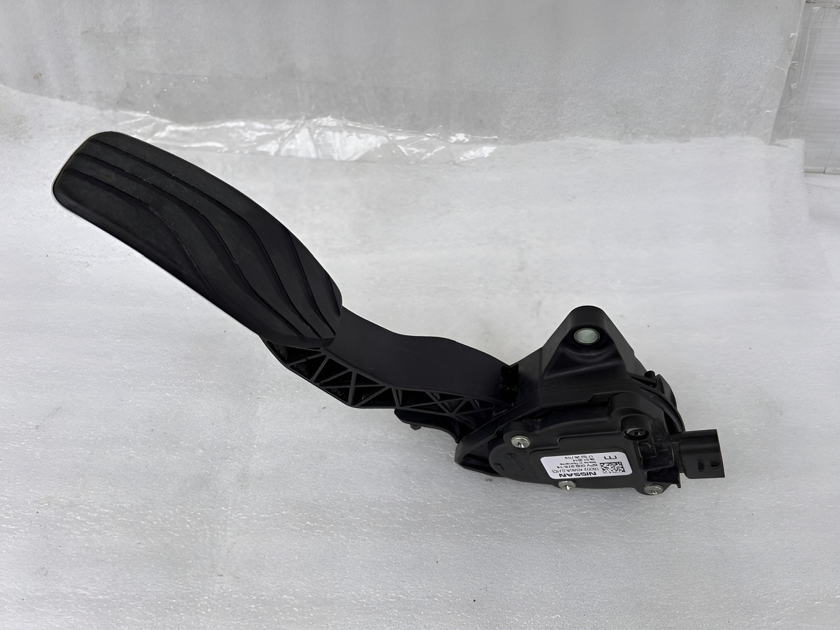 Pedal De Acelerador Nissan X-trail 2015-2021 Usado Original