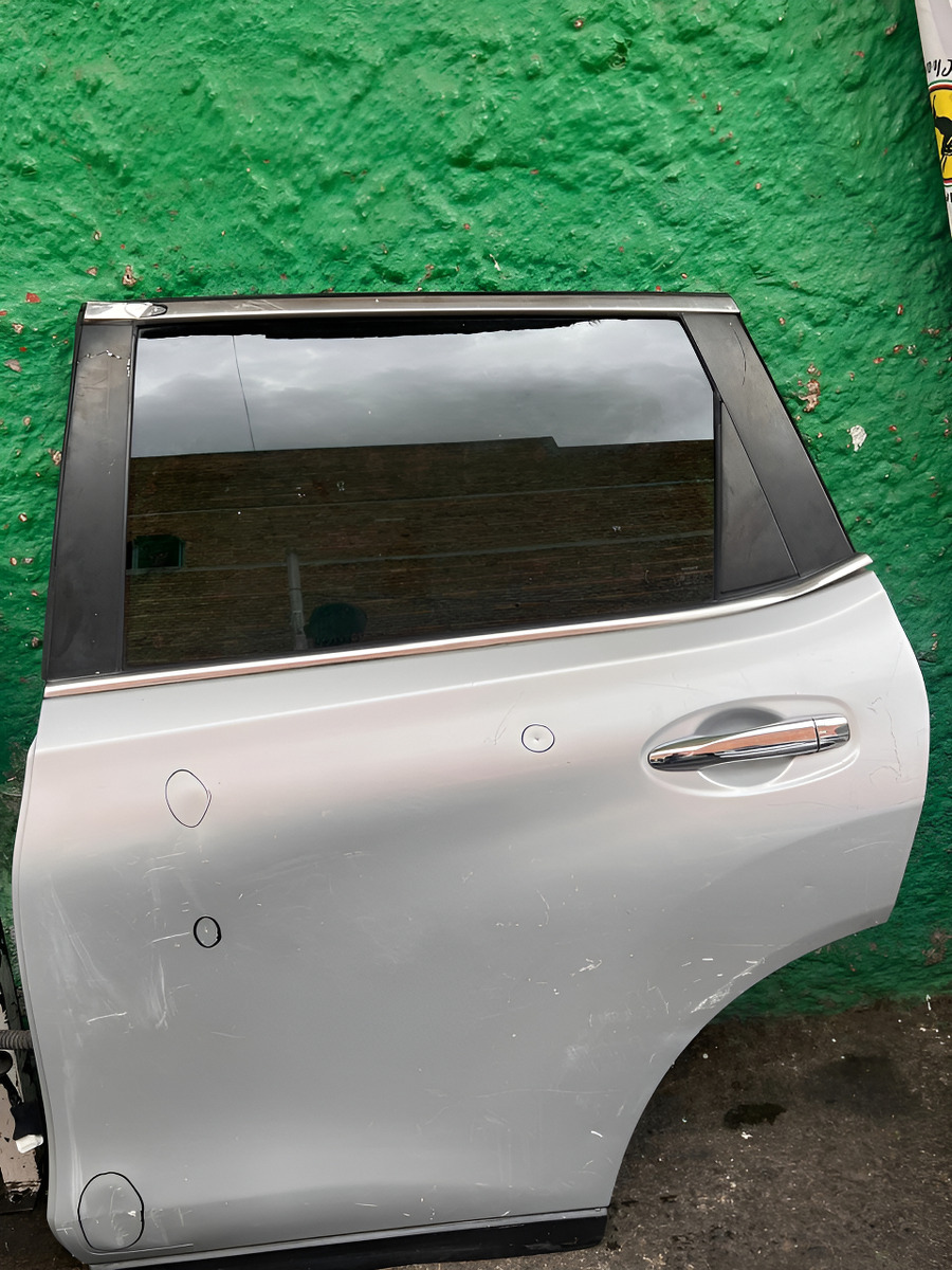 Puerta Trasera Izquierda Nissan X-trail 2015-2020 Original Trasera Izquierda Plata - vista 1