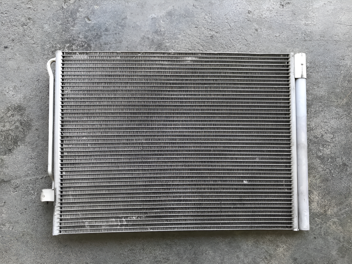 Bmw X5 2007-2018 Condensador Aire Acondicionado Oem 6972553