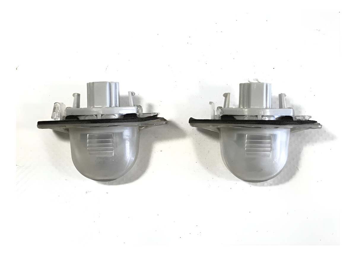 Volkswagen Jetta 2011-2017 Focos Luz De Placa
