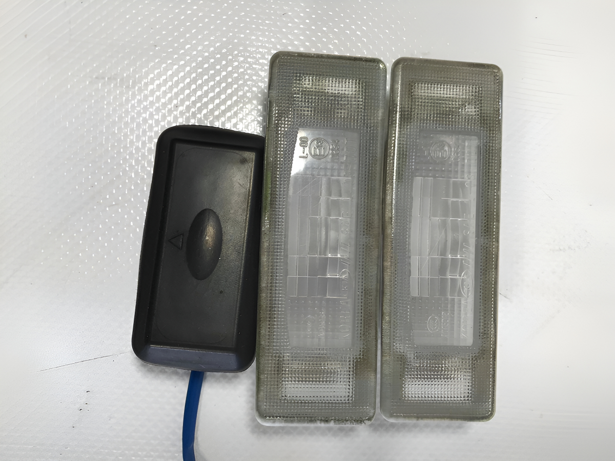 Kia Optima 2010-2016 Luz De Placa Trasera