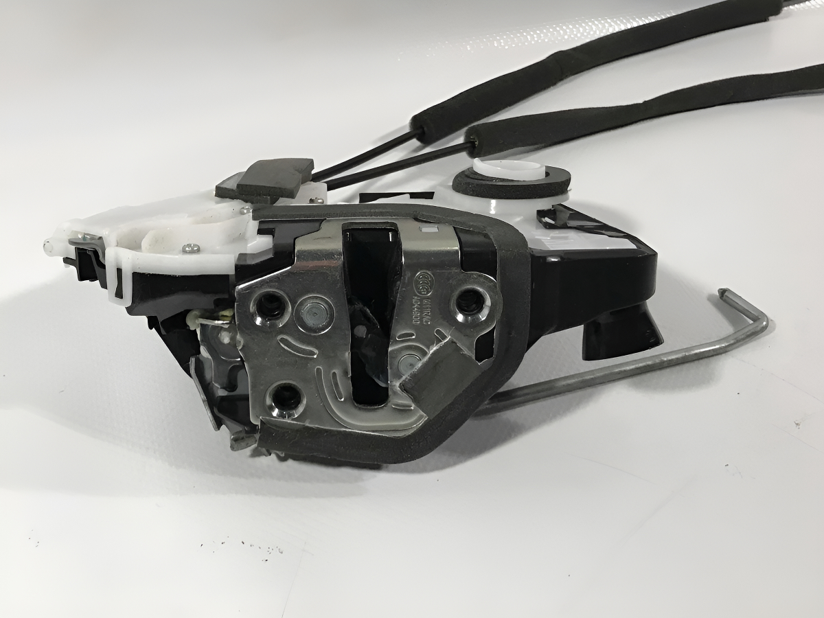 Subaru Impreza 2014-2016 Chapa Delantera Derecha