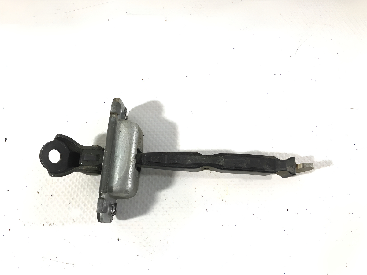 Hyundai Elantra 2011-2016 Tirante Trasero Izq.