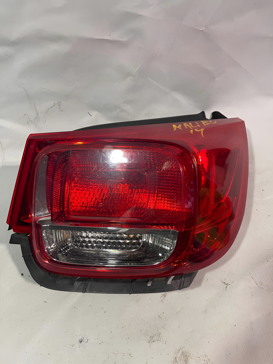 Chevrolet Malibu 2013 2014 2015 Calavera Derecha Con Guía - vista 1