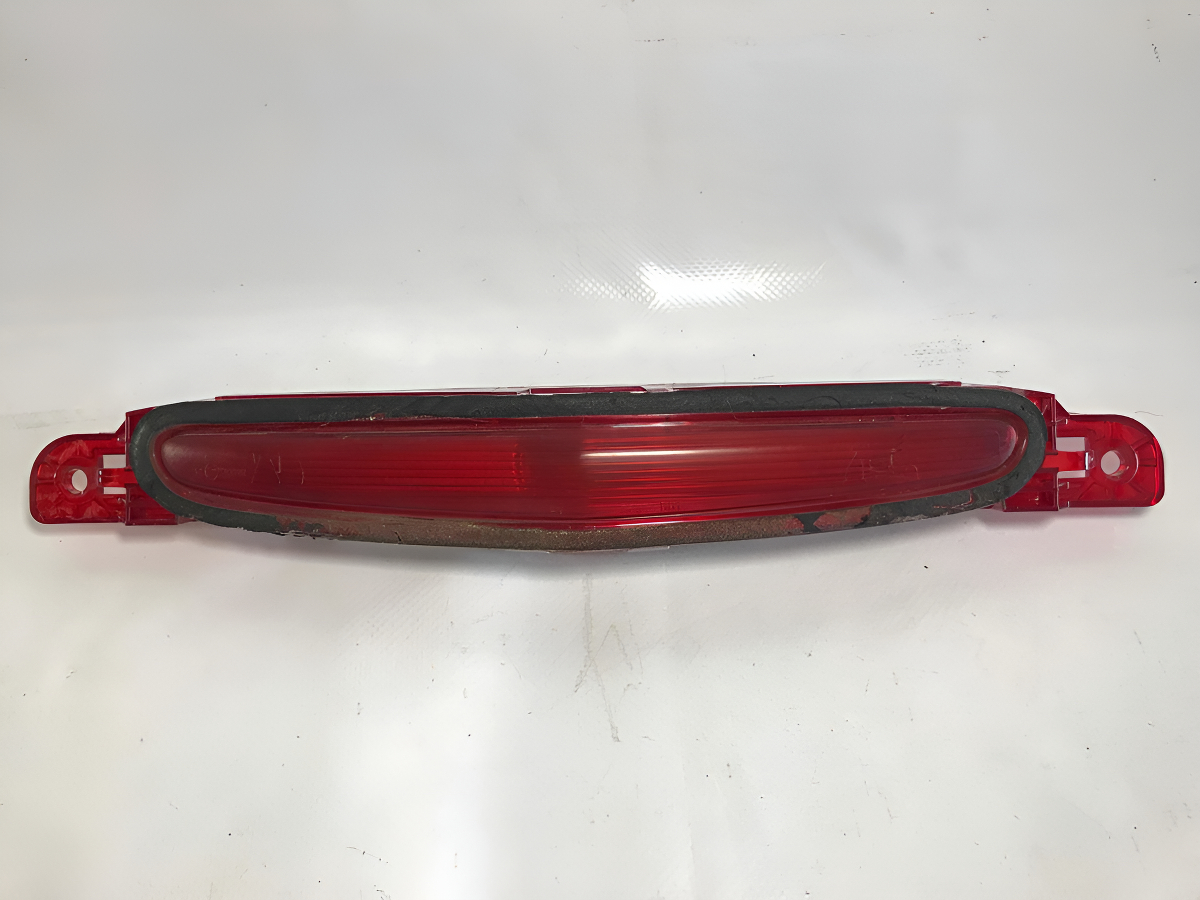 Mazda 3 2010-2013 Luz De Stop De Cajuela