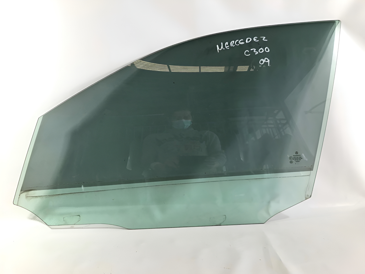 Mercedes Benz Clase C 08-14 Cristal Delantero Izquierdo