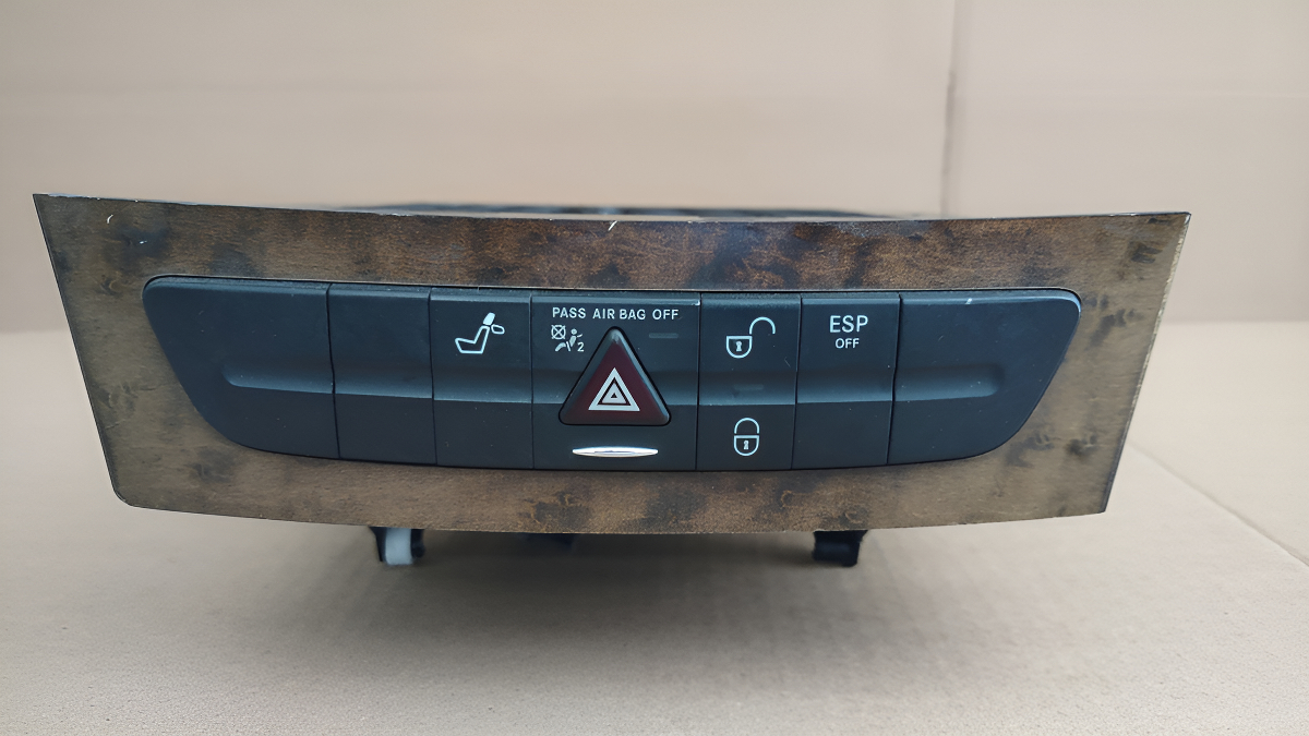 Mercedes Benz Clase E 320 2004 Consola Luces Intermitentes