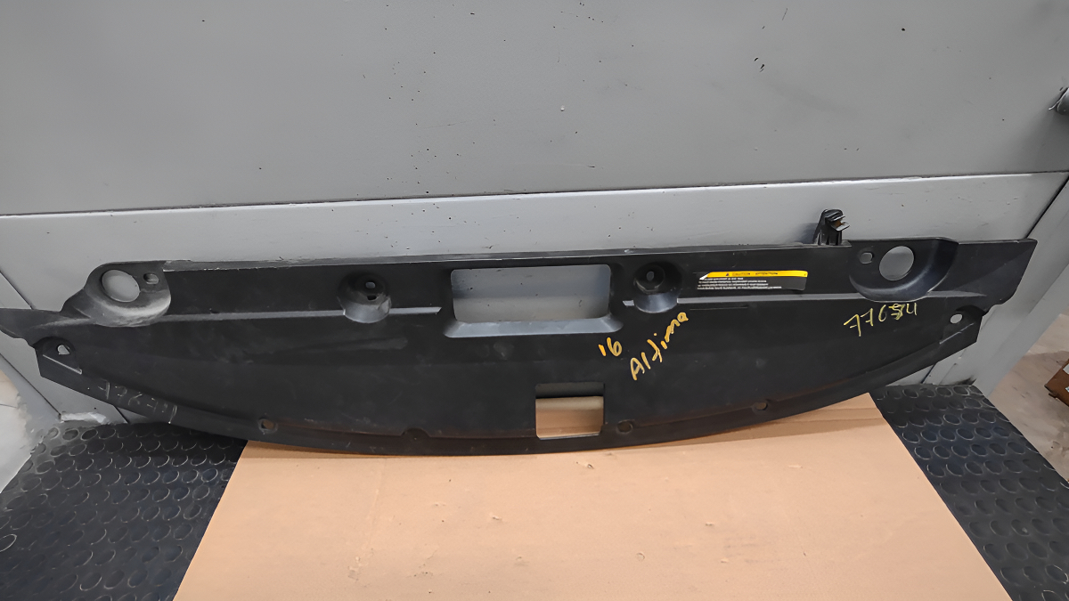 Nissan Altima 2015 2016 2017 2018 Tolva Superior Radiador
