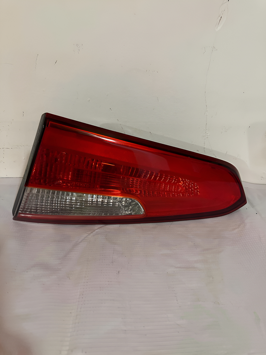 Inter Calavera Derecha Kia Forte 2015 2016 Led