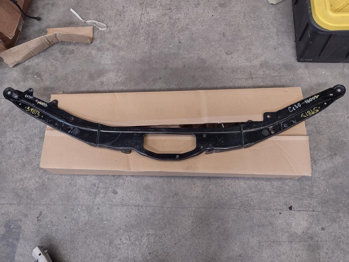 Mazda Cx30 2017 2018 2019 2020 Marco Superior De Radiador
