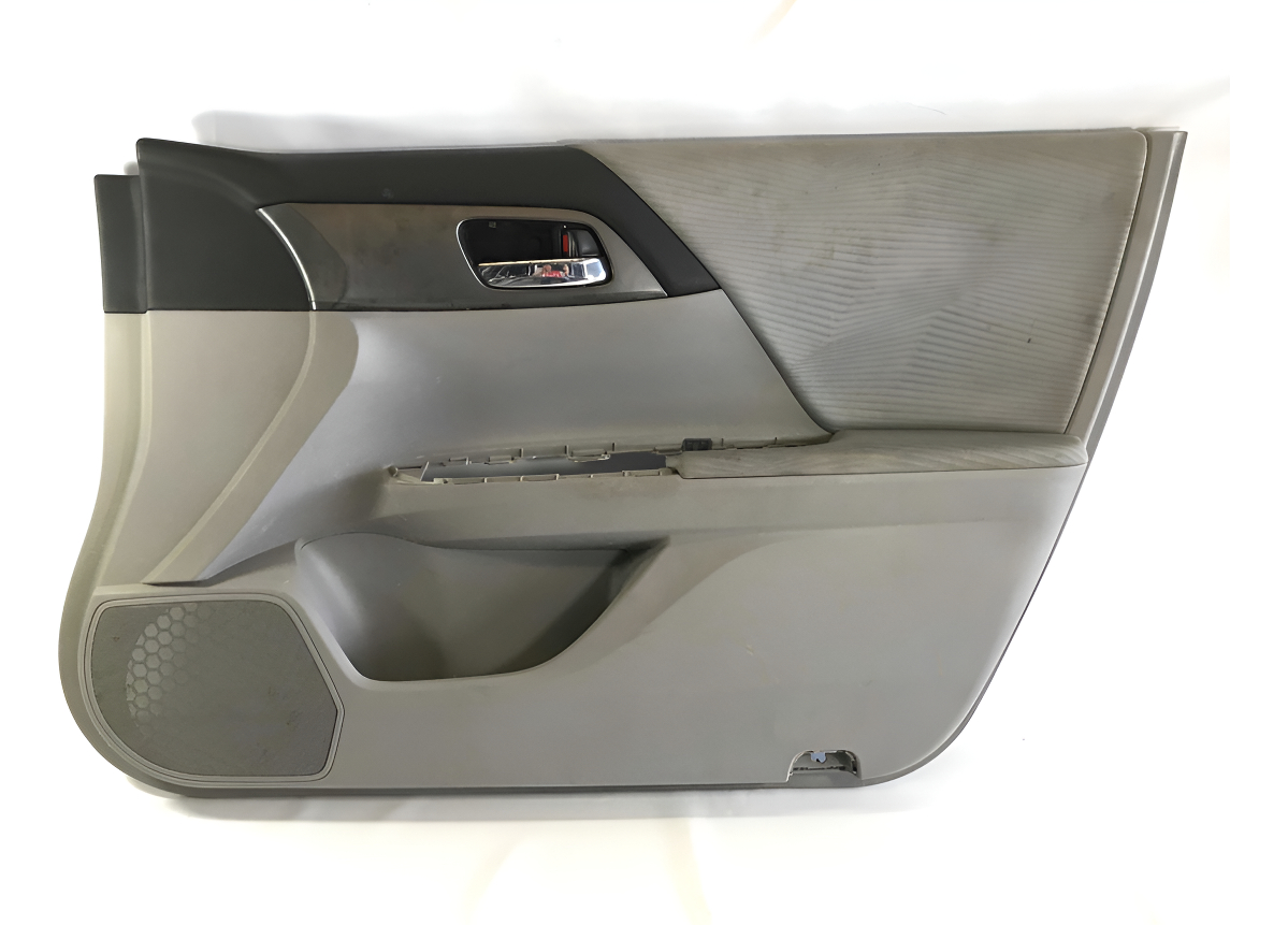 Honda Accord 2013-2015 Tapa Vestidura Delantera Derecha