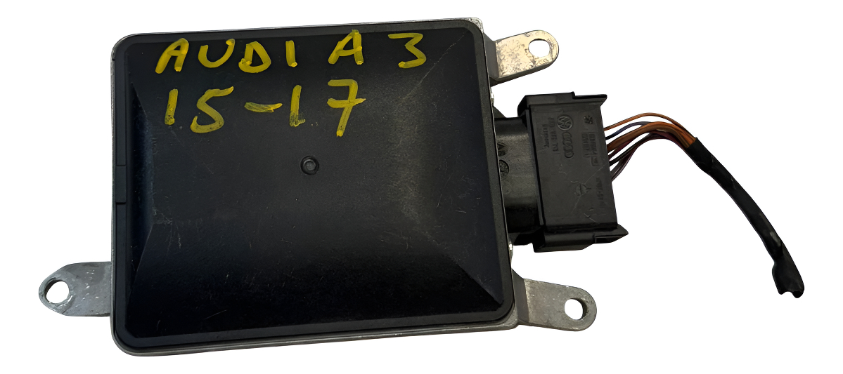 Audi A3 2015 - 2017 Sensores de Reversa Izquierdo Usado Original