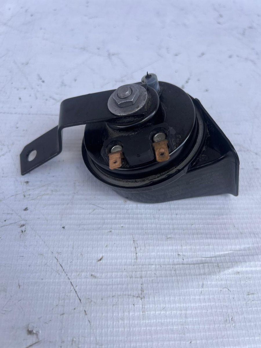 Bocina Eléctrica Claxon Nissan Sentra 2020-2022  Original
