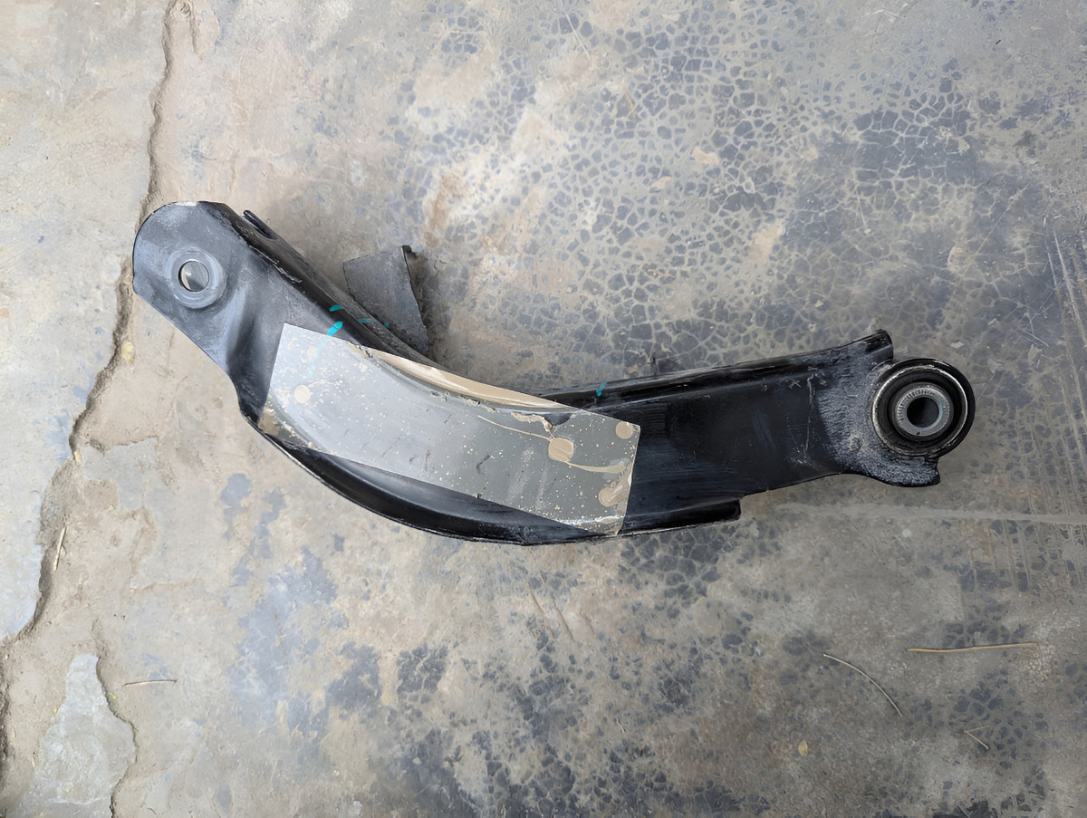 Mg Rx5 2023-2025 Brazo Suspension Trasero Izquierdo