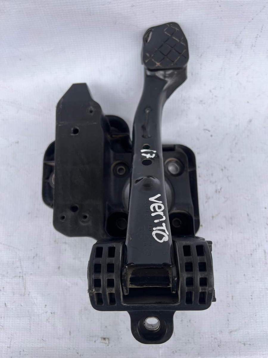 Pedal De Freno Vw Vento 2014-2020 Usado Original