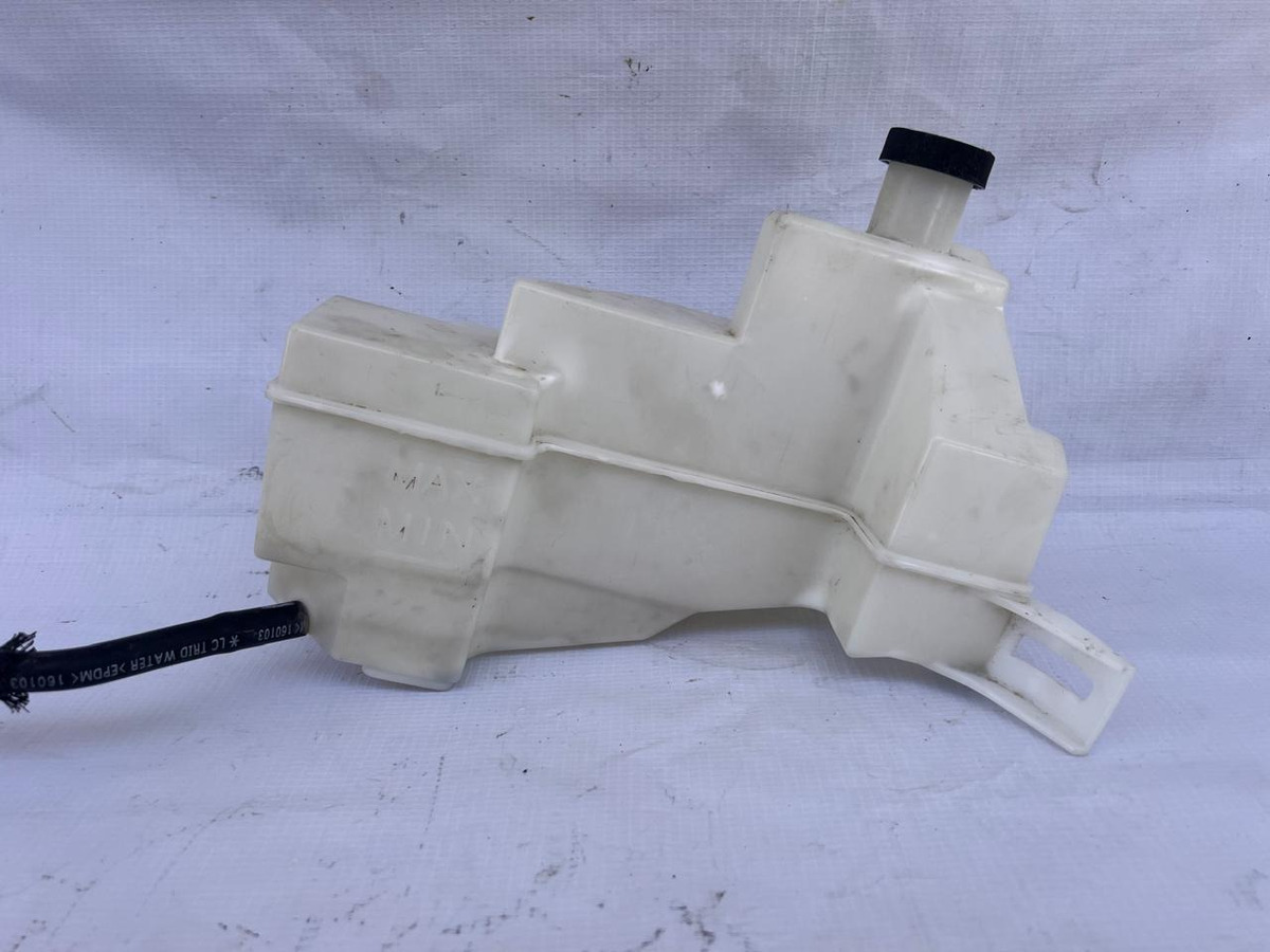 Depósito De Anticongelante Nissan X-trail 2015-2020