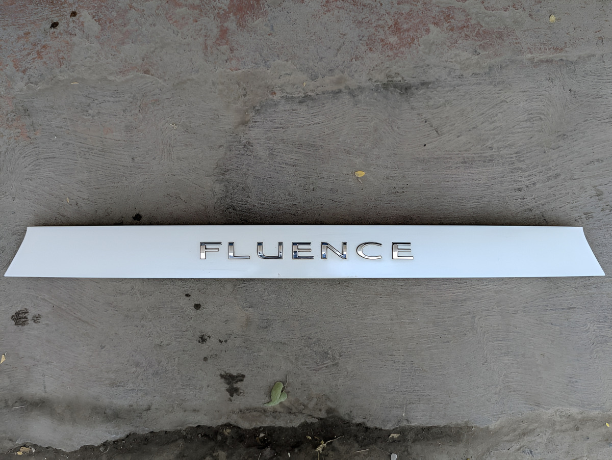 Renault Fluence 2011-2017 Moldura De Cajuela