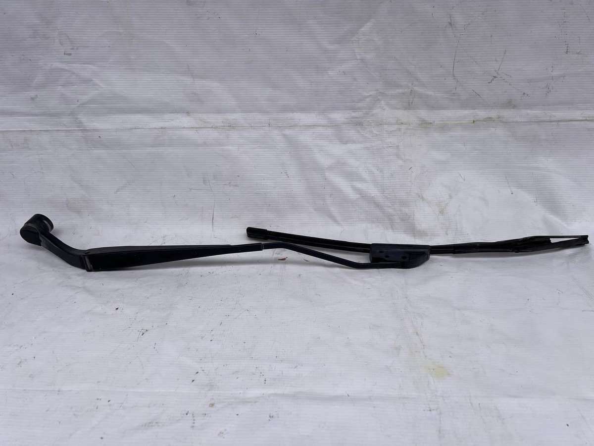Brazo Limpiabrisas Derecho Mitsubishi L200 2019 Usadoriginal Derecho